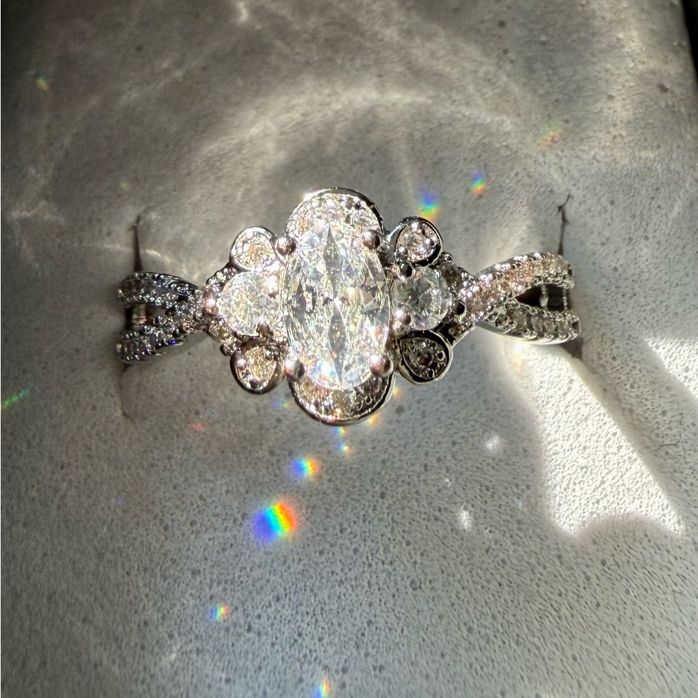 NEW! 14k Gold Plated Oval Cubic Zirconia Halo Engagement Style Ring size 7.5